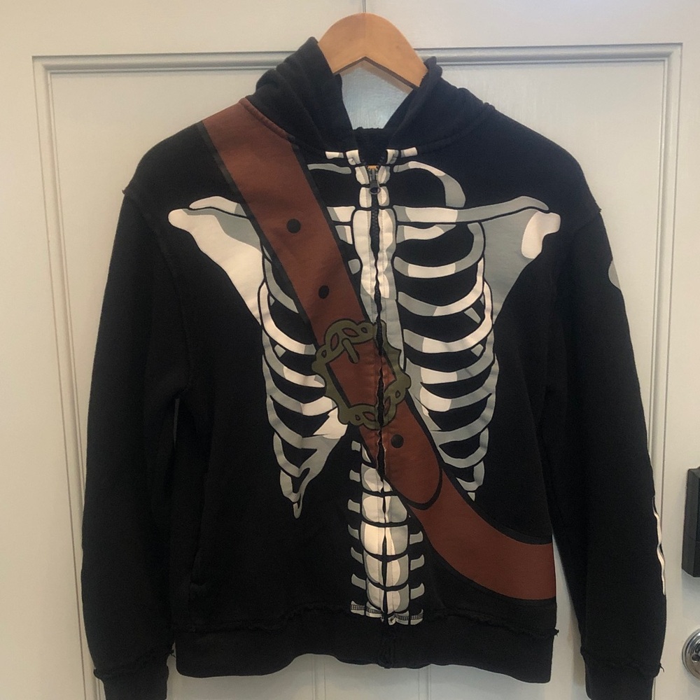 Disney Parks Pirates Of The Caribbean  Black Zip Hoodie Sweatshirt Youth Size S